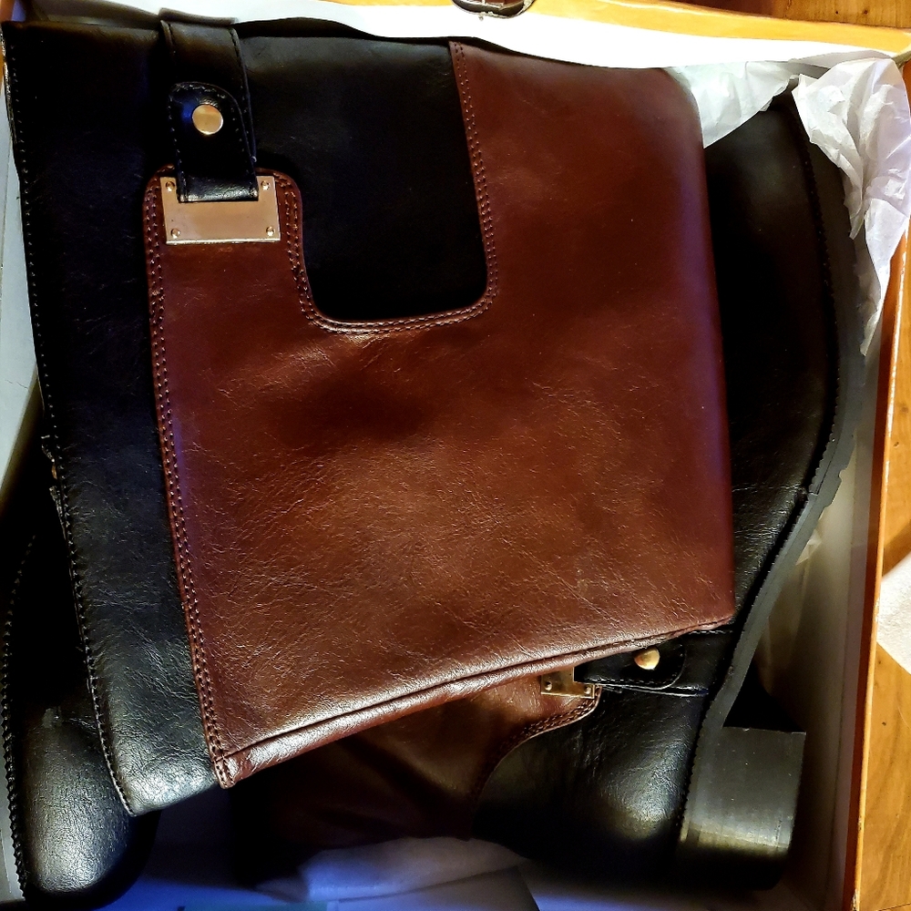 Boots - Picture 5 of 5